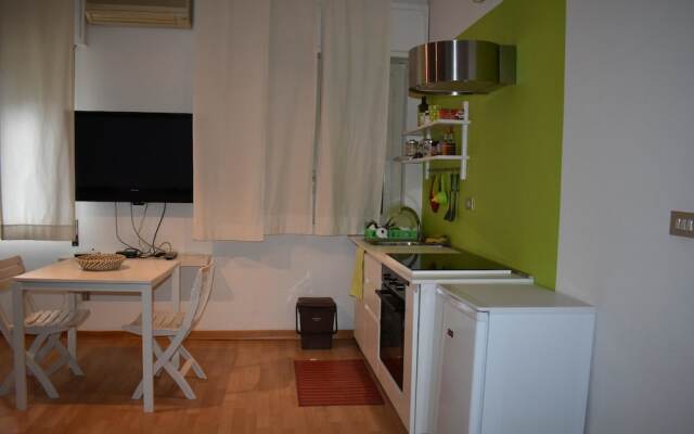 Studio in Palermo, With Wonderful City View, Balcony and Wifi - 7 km F