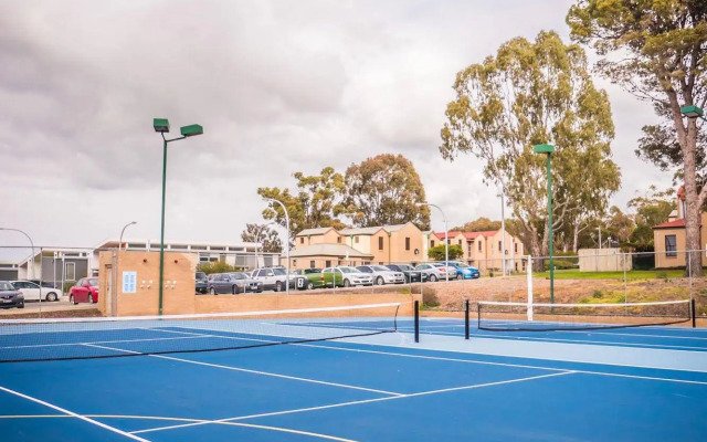Deakin Geelong Units