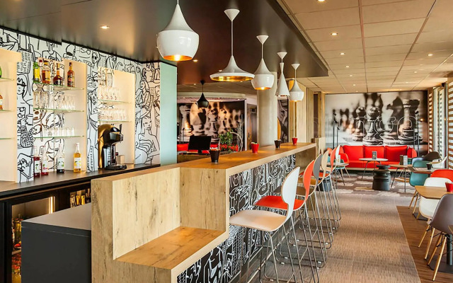 ibis Sens Hotel