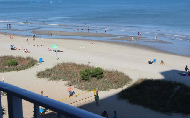 Blu Atlantic Oceanfront Hotel & Suites