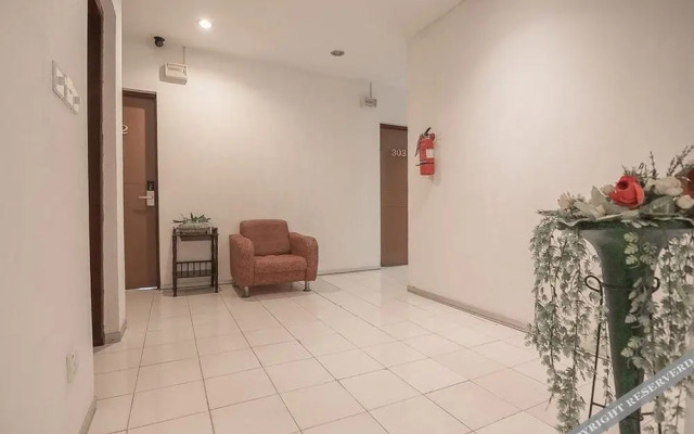 RedDoorz Plus near Marina City Waterfront Batam