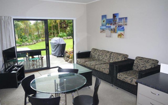 Bay of Islands Holiday Apartments and Campervan Park Trading Ltd.