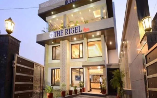 Hotel Heaven Resorts