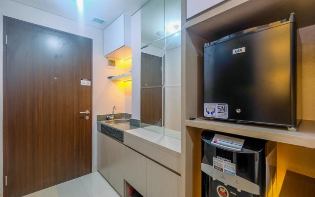 Nice and Comfy Studio Apartment at Transpark Cibubur