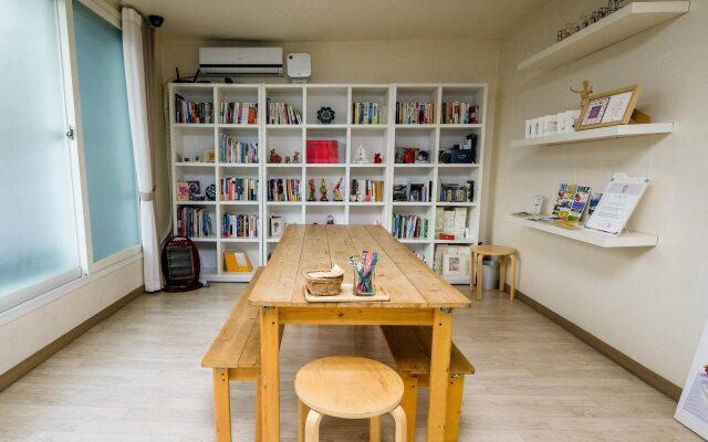 Issue Seoul Guesthouse