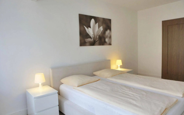 rent-a-home Bristenweg