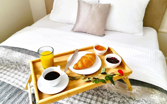 Vista Residence Airport