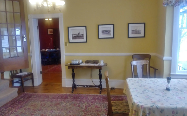 Steamers Bed & Breakfast