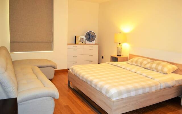 Stylish 1BR near MOE - MRD