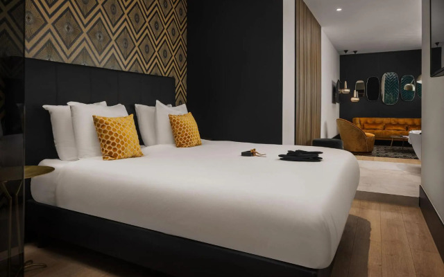 The James Hotel Rotterdam