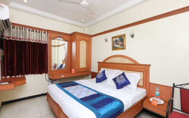 Oyo 15097 Hotel Sathyam