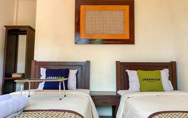 OYO 261 Sasono Putro Guest House