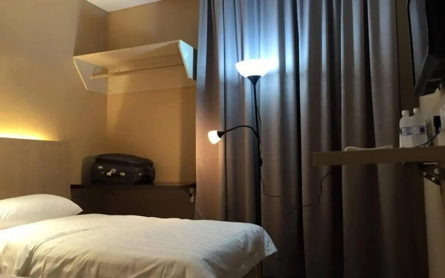 91 Street Boutique Inn