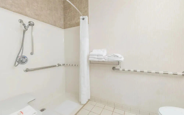 Ramada Limited Suites Bismarck