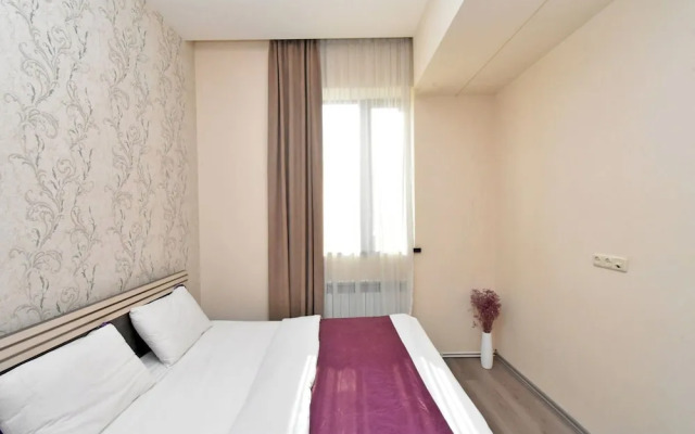 2 bedroom apartment on Teryan street