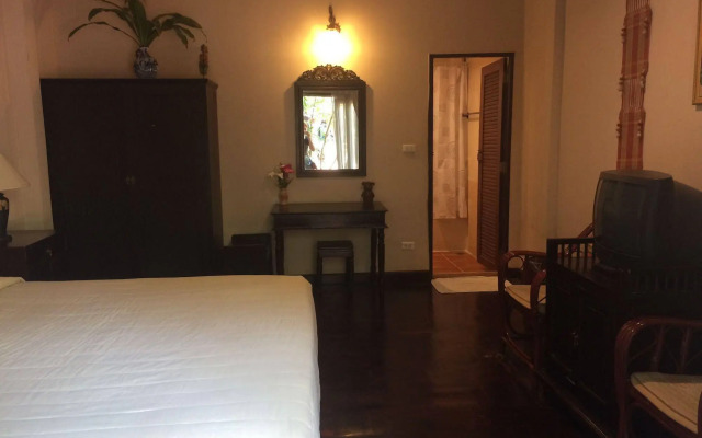 Mae Hong Son Mountain Inn Hotel & Resort