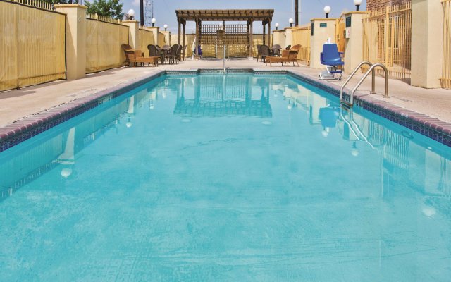 La Quinta Inn and Suites by Wyndham Schertz-San Antonio-Selma