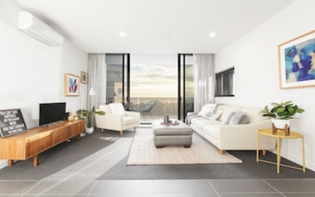 Ocean Views - Top Location - Parking - Restaurants