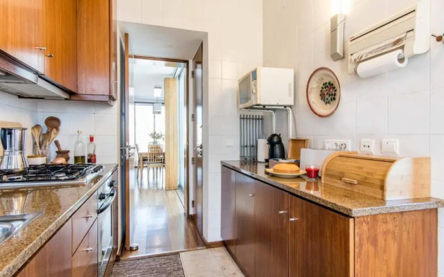 Beachside Paradise 5 Bdr 6 Baths Sleeps 9plus ppl