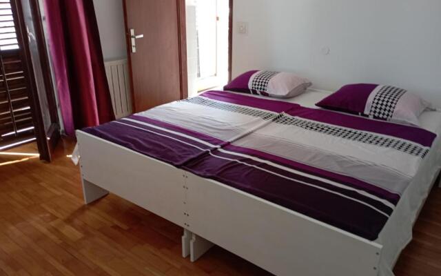 Apartment Mare 1