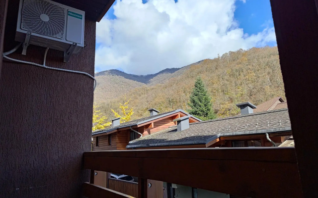 Apartment to Live in the Mountains on Stavropol street 20A