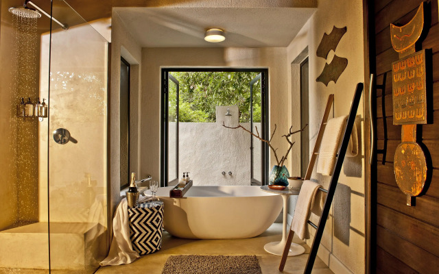 Sabi Sabi Little Bush Camp