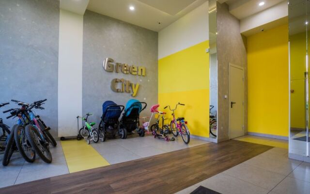 Какаду на проспекте Александровской фермы д. 8