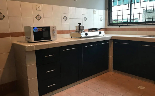Elopura Vacation Apartment
