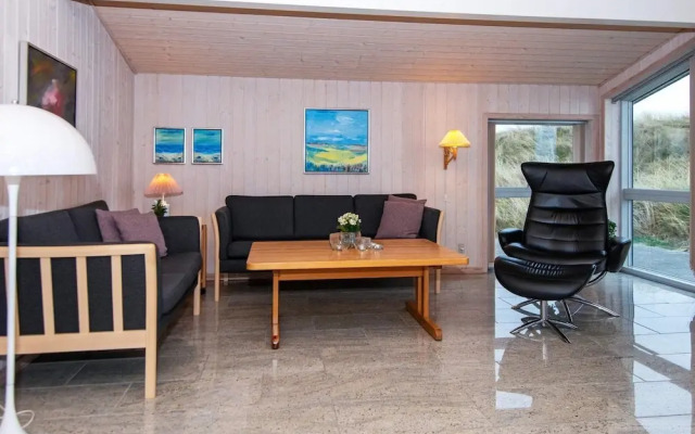5 Star Holiday Home in Henne