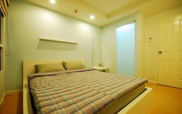 Phrakanong Zenith Place Serviced Apartment