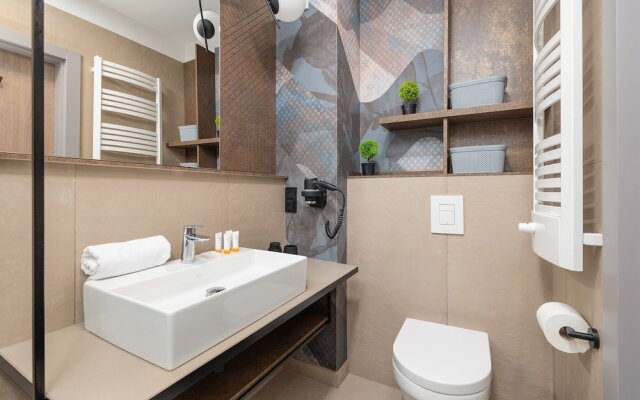 Bel Mare Elegant Apartment by Renters