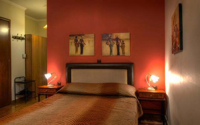 Charoula Rooms