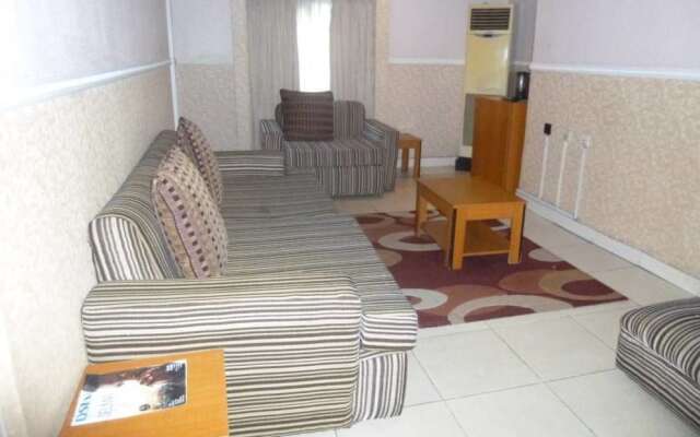 The Grosvenor Rooms And Suites