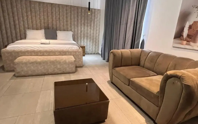 Ace Apartment