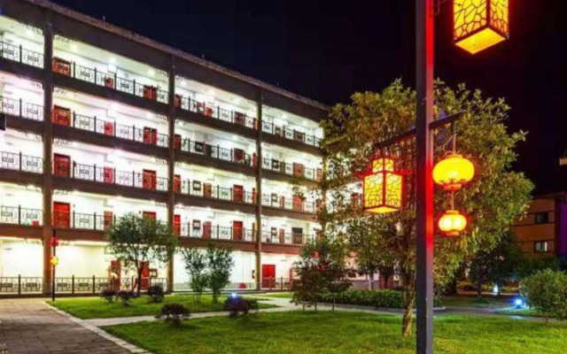 Zhiren Inn