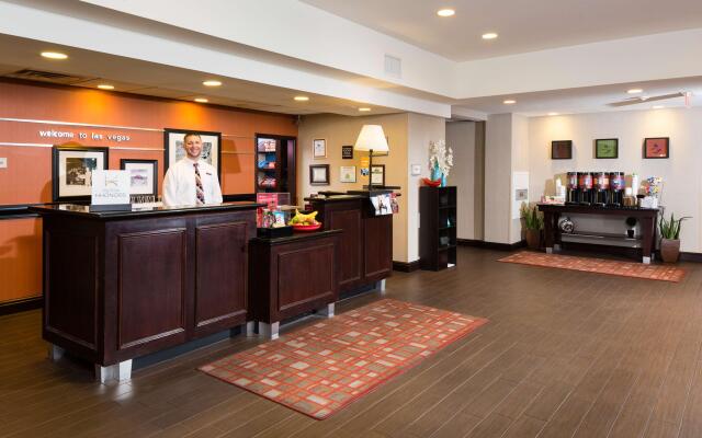 Hampton Inn & Suites Las Vegas South