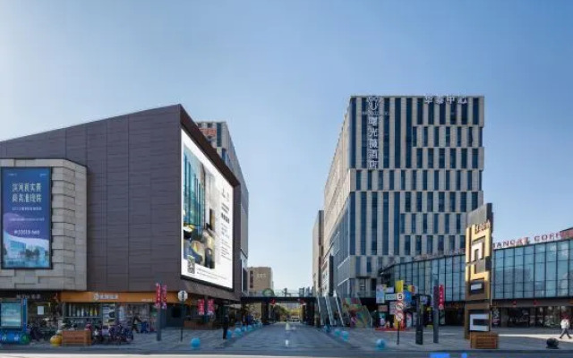 The Hotel V (Shanghai Hongqiao Hub)