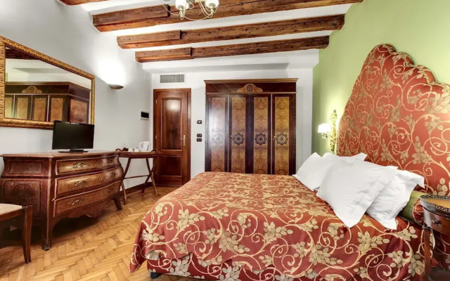 Byron S Marco - Locz