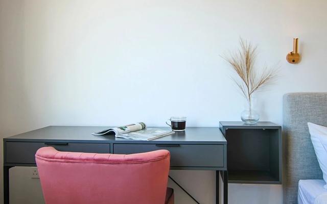 Phaedrus Living: Seaside Residence Lighthouse 70