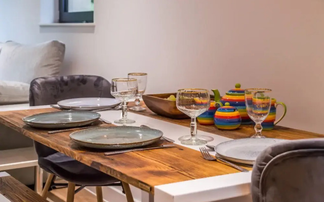 Luxury 1 Bed Castle View Apartment