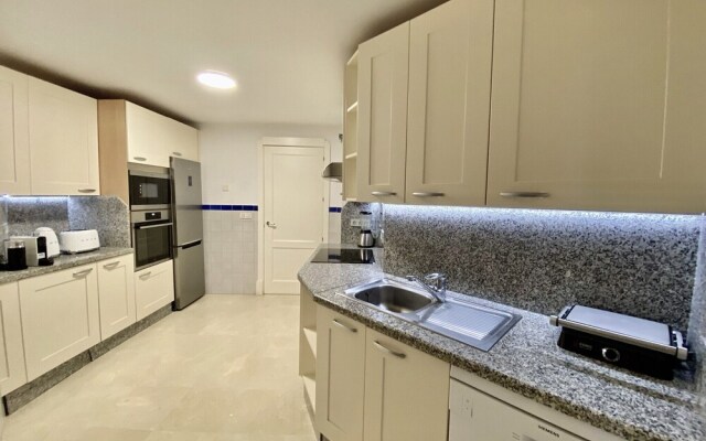 Sotogrande Puerto Luxury Apartment