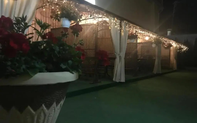 Hotel Mirazh