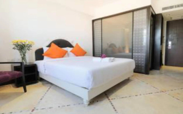Rich Boutique Hotel
