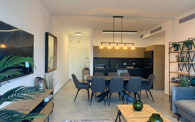 Brand New 3 Bedroom Apartment in Shalem Tower