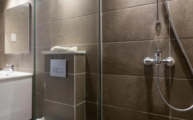 Gevoni Deluxe Suites