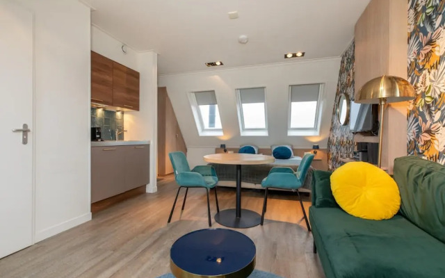 Cozy Couple's Escape