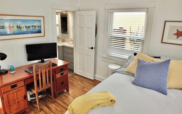 Park Avenue Beach Paradise Chic & Secluded 4 BDR