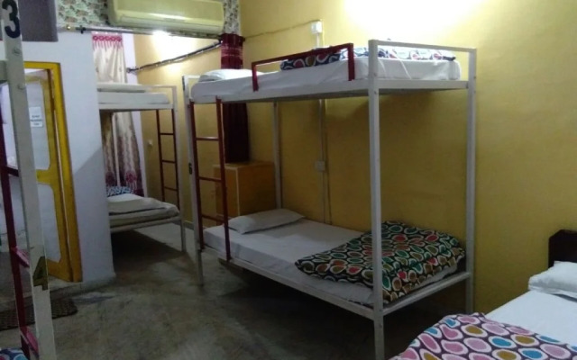 Khandela Paying Guest House