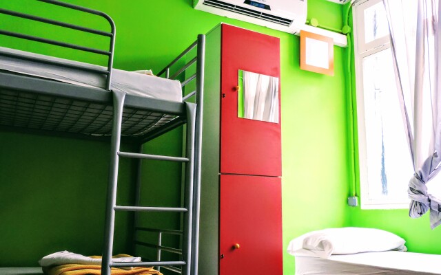 Onefam Les Corts Hostel