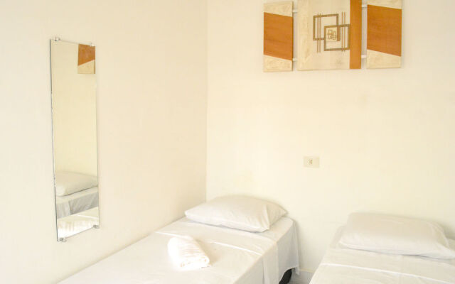Lize Hotel-Hostel